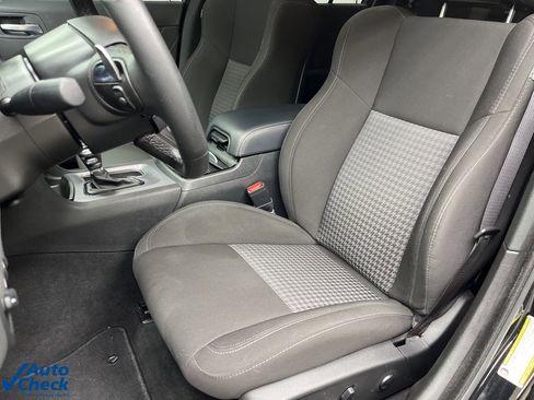 Used 2023 Dodge Charger R/T w/ Blacktop Package image 18