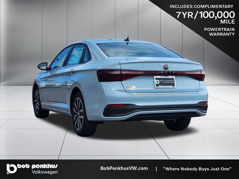 New 2026 Volkswagen Jetta SE FWD image 27