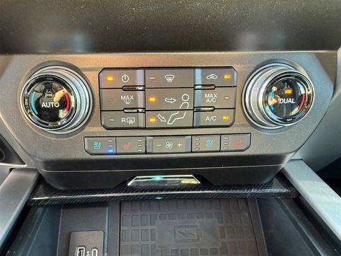 Used 2021 Ford F350 Platinum w/ Tremor Off-Road Package image 24