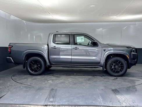 New 2026 Nissan Frontier SV w/ SV Convenience Package AWD/4WD image 2