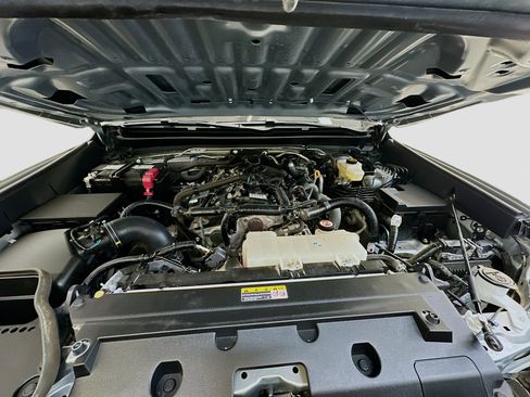 Used 2024 Toyota Tacoma TRD Off-Road image 34