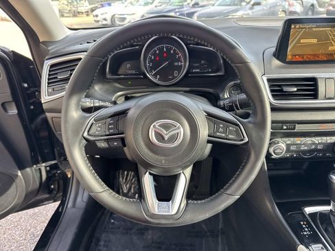 Used 2018 MAZDA MAZDA3 Grand Touring image 22