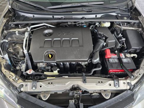 Used 2017 Toyota Corolla XLE w/ Carpet Mat Package (TMS) image 9