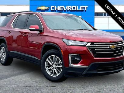 Used 2023 Chevrolet Traverse LT
