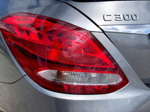 Used 2018 Mercedes-Benz C 300 Sedan w/ Premium Package image 28