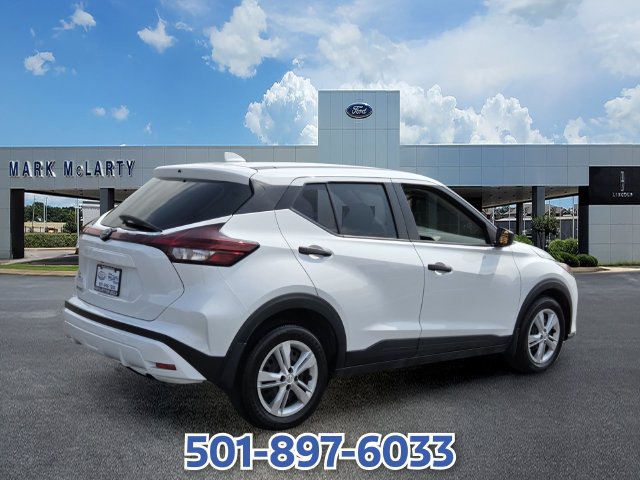 Used 2025 Nissan Kicks Play S FWD image 5