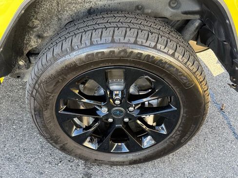 Used 2024 Jeep Wrangler Unlimited Sahara w/ Technology Group image 14