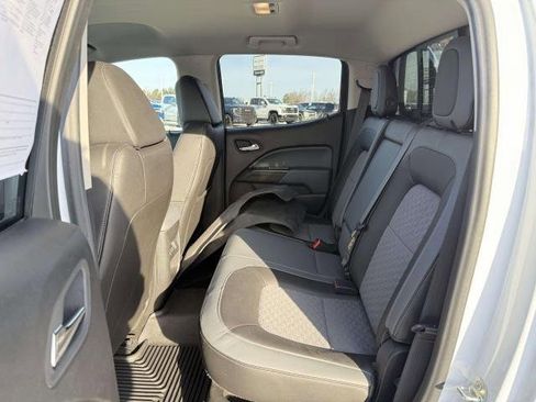 Used 2016 Chevrolet Colorado Z71 image 12