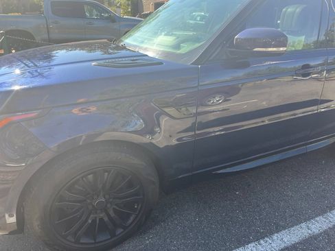 Used 2019 Land Rover Range Rover Sport HSE AWD/4WD image 23