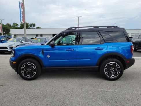 Used 2025 Ford Bronco Sport Outer Banks AWD/4WD image 6