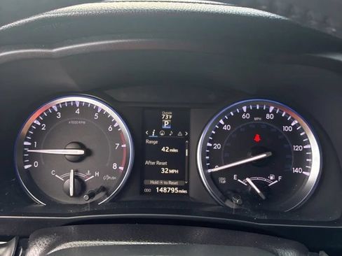 Used 2016 Toyota Highlander XLE AWD/4WD image 30