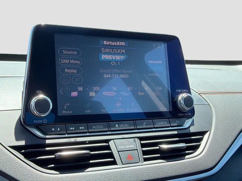 Used 2020 Nissan Altima 2.5 SR w/ Premium Package FWD image 10