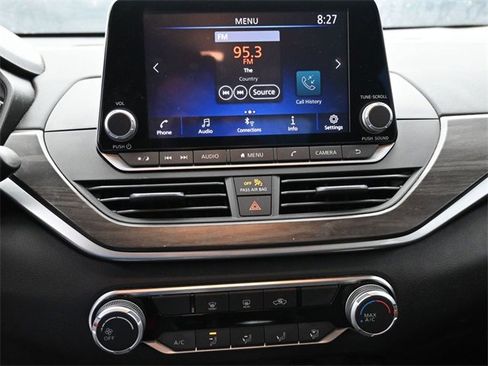 Used 2023 Nissan Altima 2.5 SV image 21