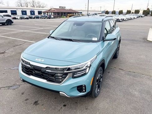 New 2026 Kia Seltos SX w/ SX Sunroof Package image 4