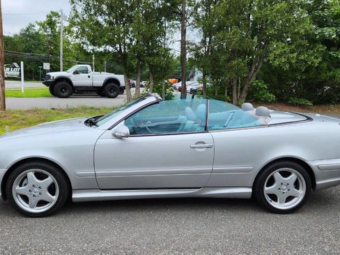 Used 2001 Mercedes-Benz CLK 430 Cabriolet image 11
