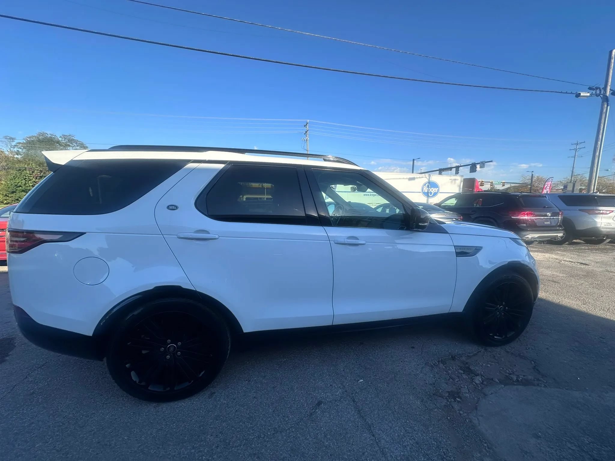 Used 2018 Land Rover Discovery HSE Luxury AWD/4WD image 9