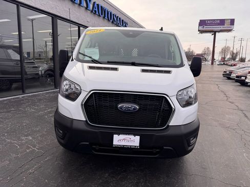 Used 2024 Ford Transit 250 Low Roof w/ Exterior Upgrade Package image 8
