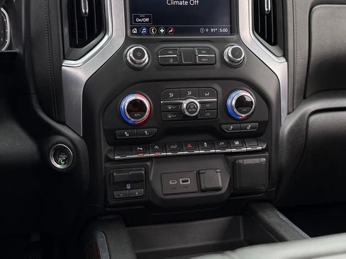 Used 2021 GMC Sierra 1500 Elevation w/ Preferred Package AWD/4WD image 18