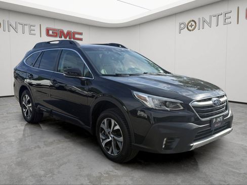 Used 2022 Subaru Outback Limited AWD/4WD image 1