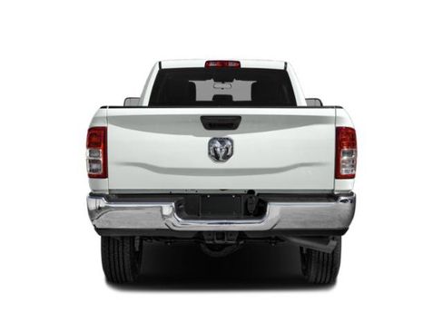 Certified 2022 RAM 2500 Big Horn w/ Night Edition AWD/4WD image 5