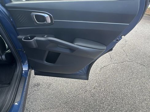 Used 2024 Kia Sorento S w/ Panoramic Sunroof Package FWD image 16
