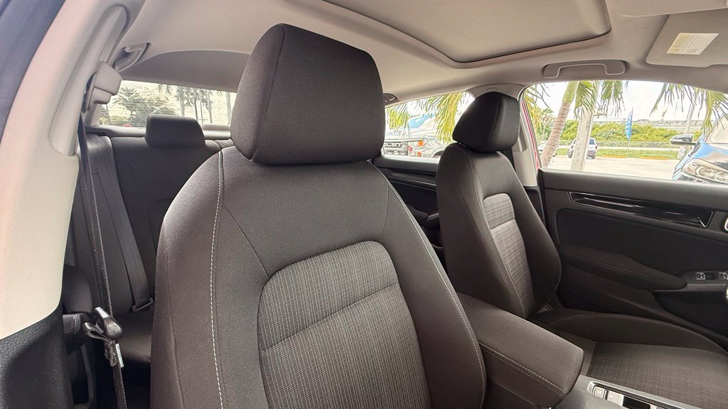 Used 2022 Honda Civic EX image 10