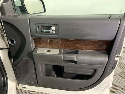 Used 2012 Ford Flex SEL w/ Equipment Group Order Code image 24