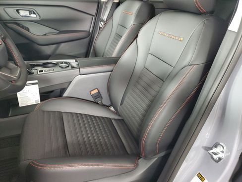 New 2026 Nissan Rogue SV image 12