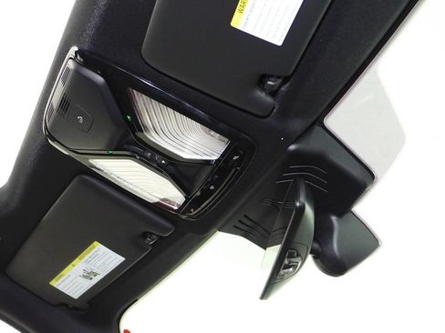 Used 2023 BMW i4 eDrive35 RWD image 17