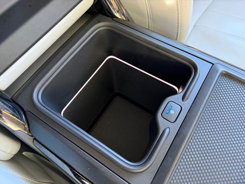 Used 2023 Land Rover Range Rover Sport SE image 27