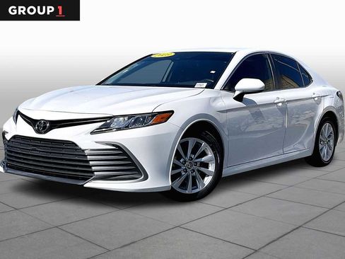 Used 2023 Toyota Camry LE image 1