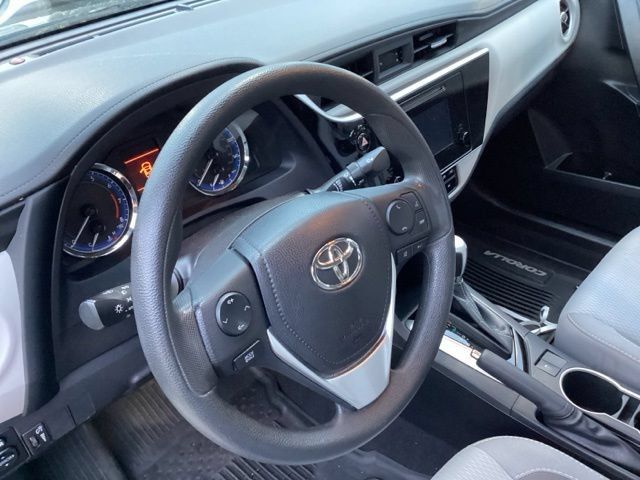 Used 2018 Toyota Corolla LE FWD image 22