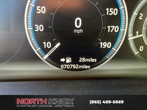 Used 2017 Jaguar F-PACE S image 5