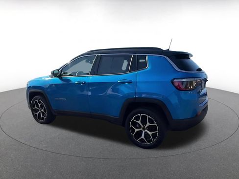 Used 2025 Jeep Compass Limited AWD/4WD image 8