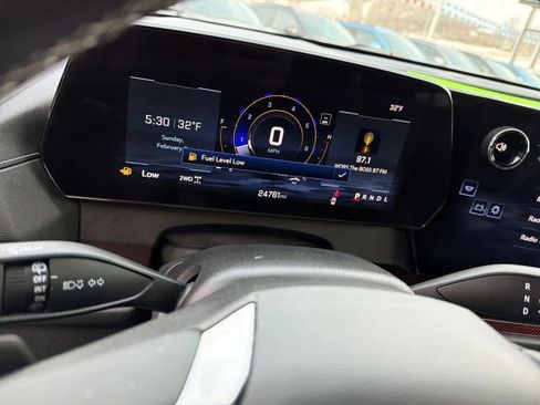 Used 2025 Chevrolet Traverse Z71 w/ Driver Confidence Package image 18