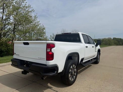 Used 2025 Chevrolet Silverado 2500 Custom w/ Custom Value Package AWD/4WD image 3