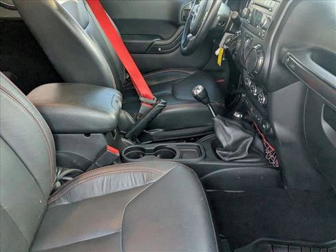 Used 2017 Jeep Wrangler Rubicon image 19