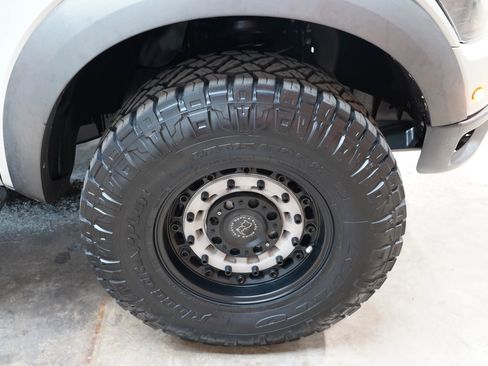 Used 2013 Ford F150 Raptor w/ Luxury Equipment Group image 63