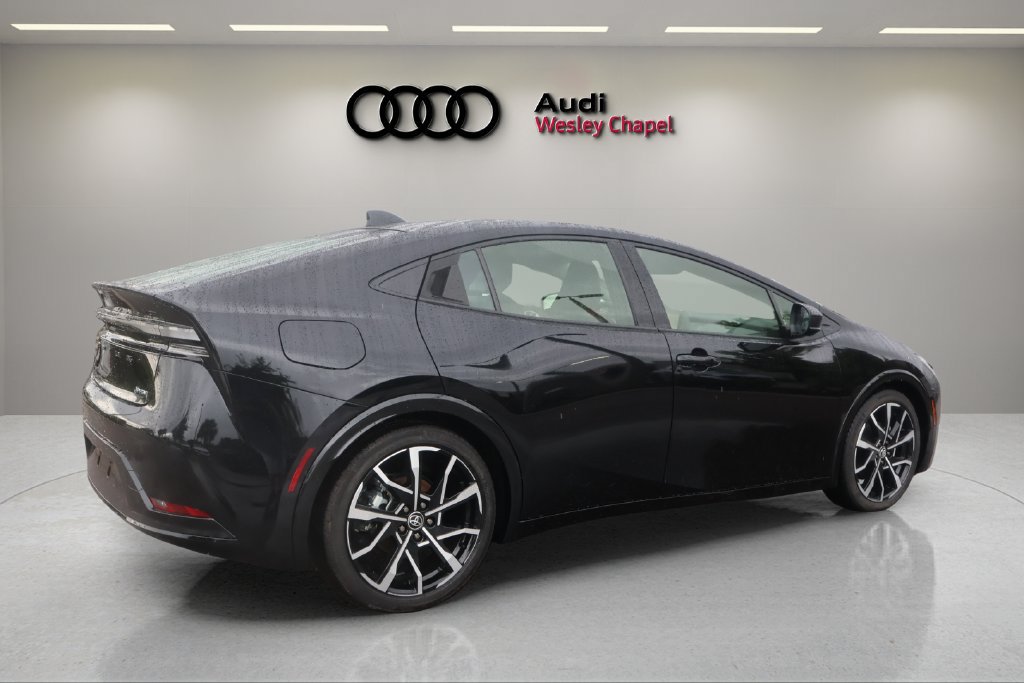Used 2026 Toyota Prius Plug-In Hybrid FWD image 5