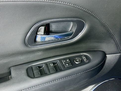 Used 2022 Honda HR-V EX-L image 23