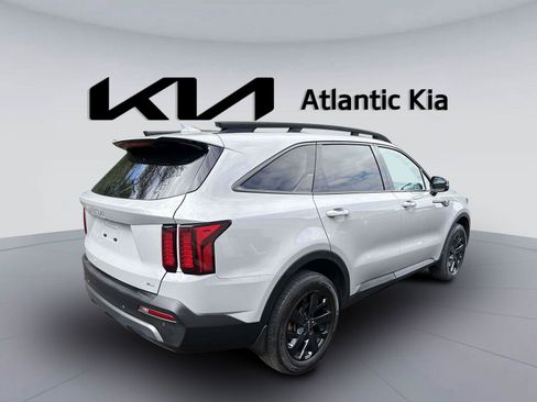 Certified 2023 Kia Sorento S w/ Panoramic Sunroof Package AWD/4WD image 6