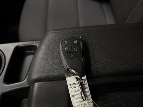 Certified 2025 Chevrolet Silverado 1500 LT image 31