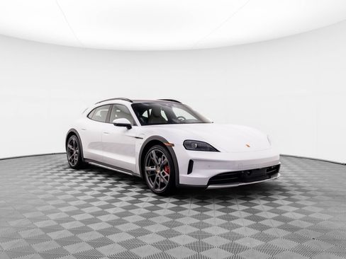 New 2025 Porsche Taycan 4S image 6