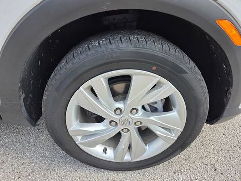 Used 2024 Buick Encore GX Preferred w/ Advanced Technology Package FWD image 7