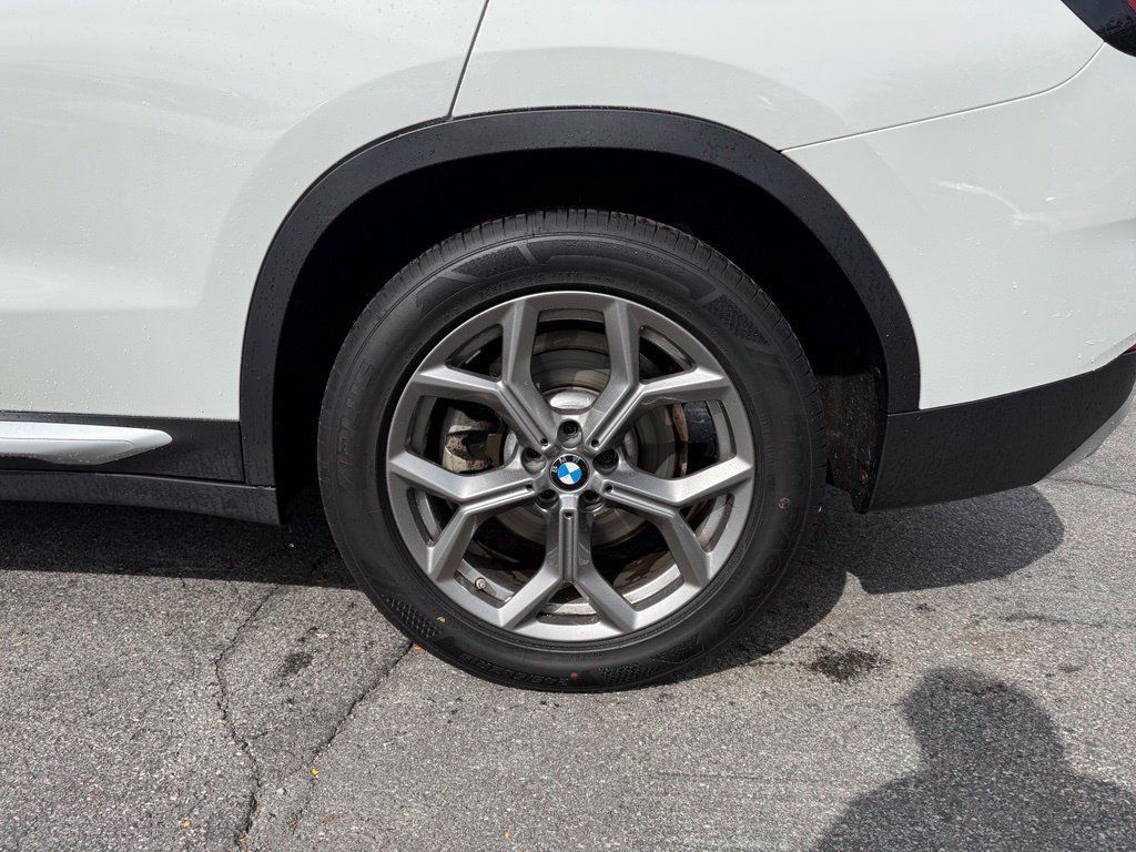 Used 2024 BMW X3 xDrive30i w/ Premium Package w/ZPA AWD/4WD image 29