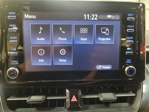 Used 2020 Toyota Corolla LE FWD image 25