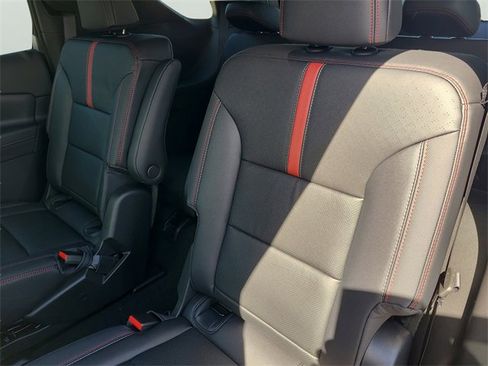 New 2026 Chevrolet Traverse RS image 15