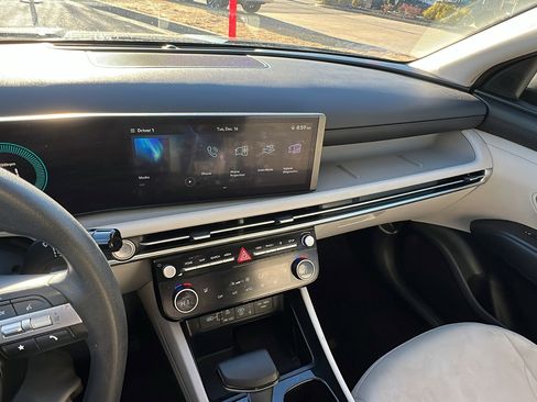 Used 2025 Hyundai Tucson SEL image 31