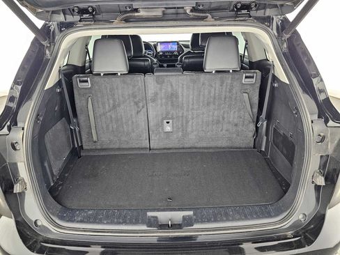 Used 2023 Toyota Highlander Limited FWD image 24