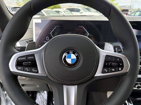 New 2026 BMW X5 xDrive40i w/ M Sport Package AWD/4WD image 33